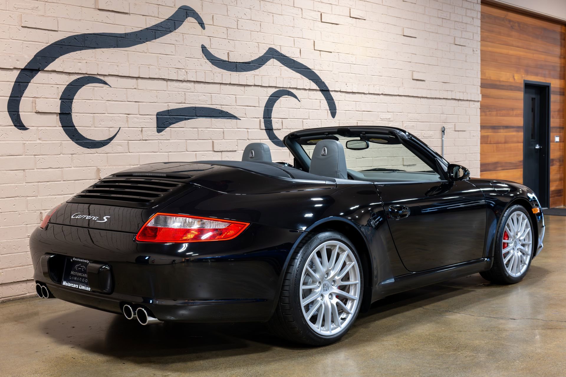 Used 2006 Porsche 911 Carrera S image 5