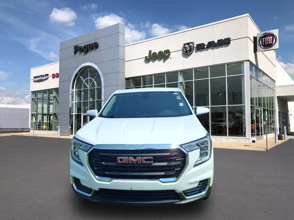 Used 2023 GMC Terrain SLE w/ Fleet Convenience Package AWD/4WD image 8