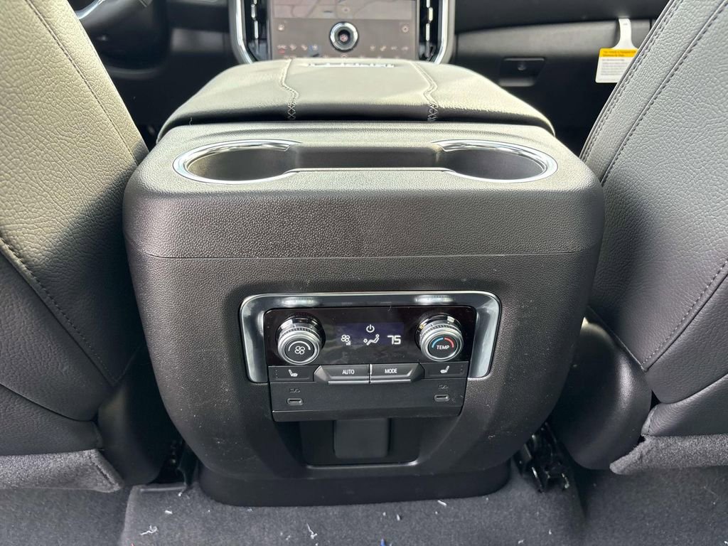 New 2026 GMC Yukon XL Denali w/ Sun & Power Step Package image 8