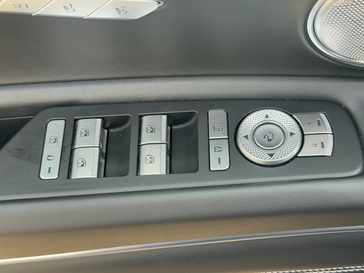 Used 2023 Genesis GV80 3.5T Advanced + AWD/4WD image 15
