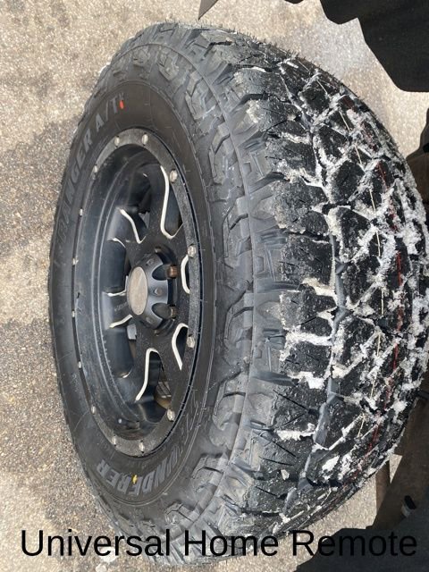 Used 2017 GMC Sierra 1500 SLT w/ SLT Preferred Package image 38