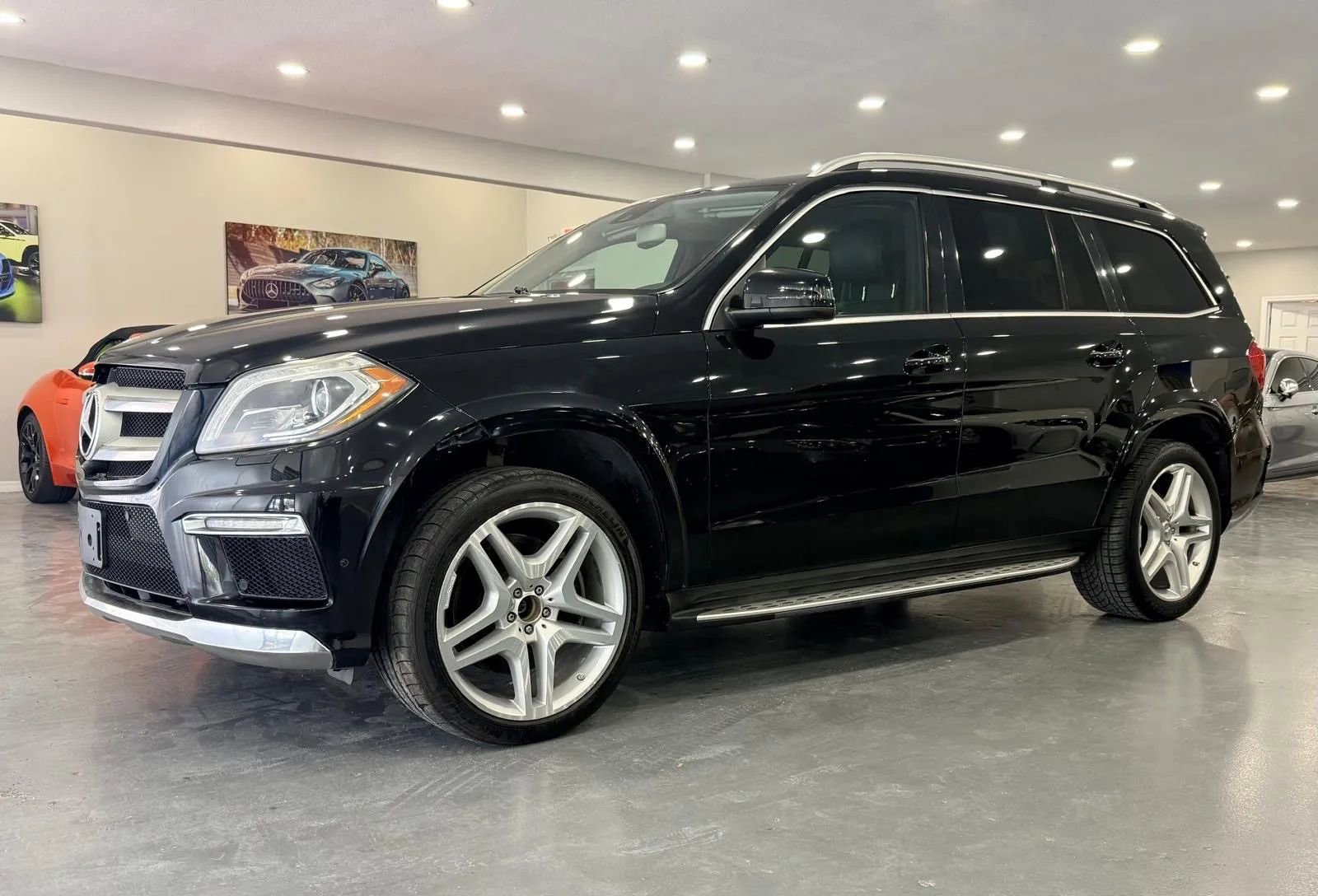 Used 2013 Mercedes-Benz GL 550 4MATIC image 5