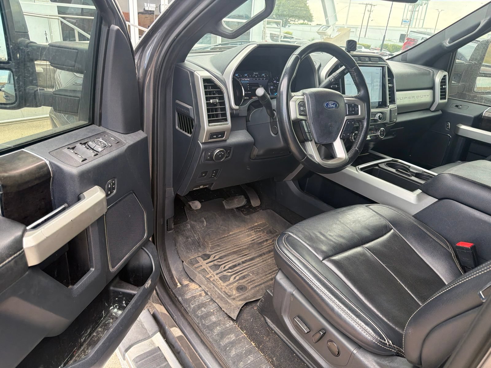 Used 2022 Ford F250 Lariat w/ Lariat Ultimate Package AWD/4WD image 8