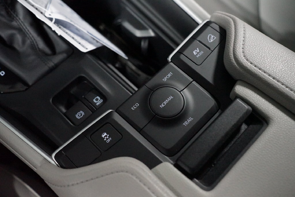 New 2026 Toyota Grand Highlander AWD Hybrid image 24