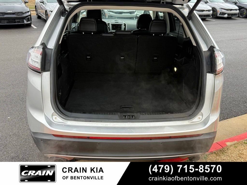 Used 2017 Ford Edge Titanium FWD image 28