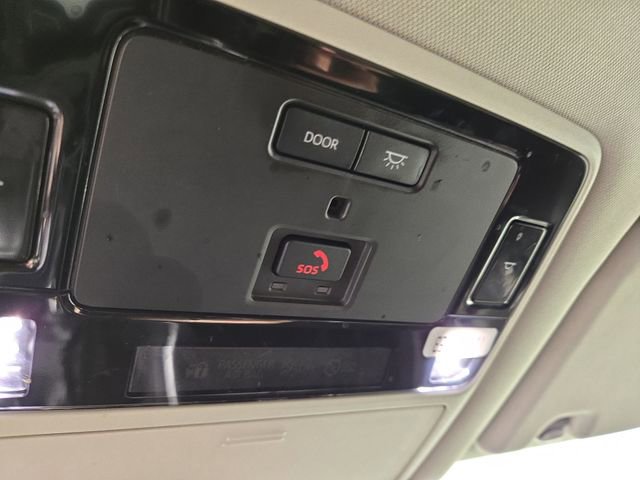 Used 2025 Toyota Grand Highlander AWD image 28