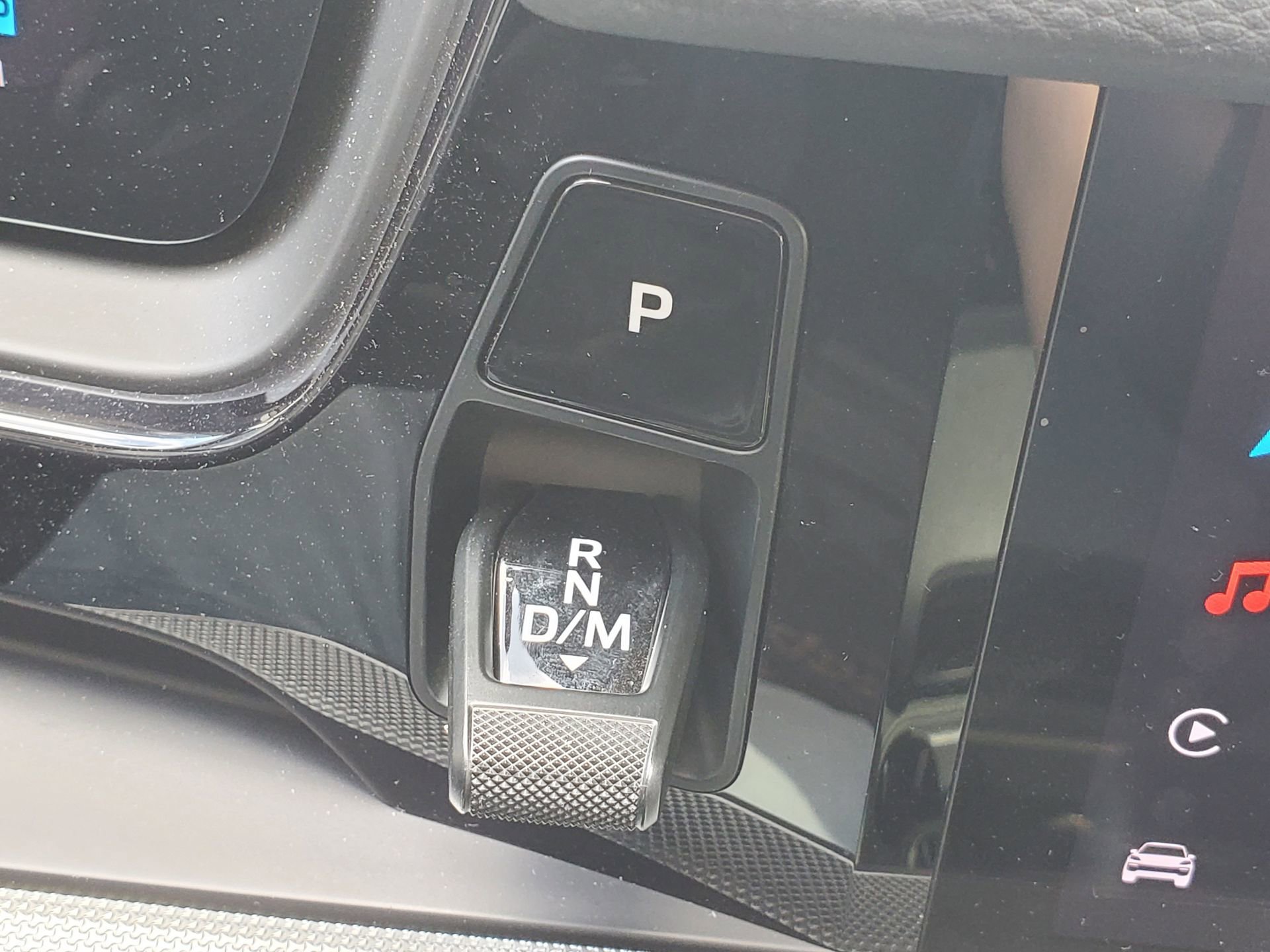 Used 2024 Porsche Cayenne AWD/4WD image 32