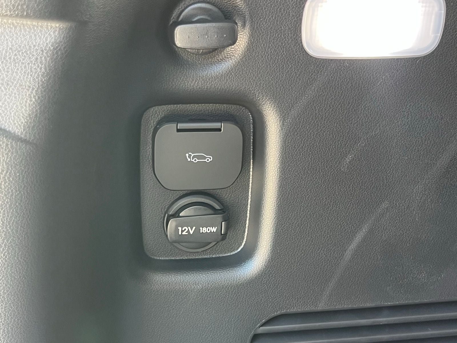 New 2026 Hyundai Ioniq 9 SE AWD/4WD image 18