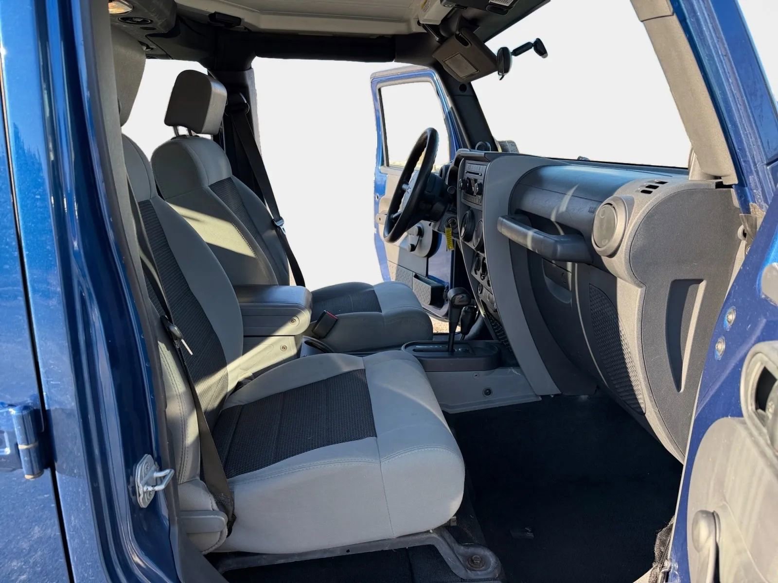 Used 2010 Jeep Wrangler Unlimited Sport image 13