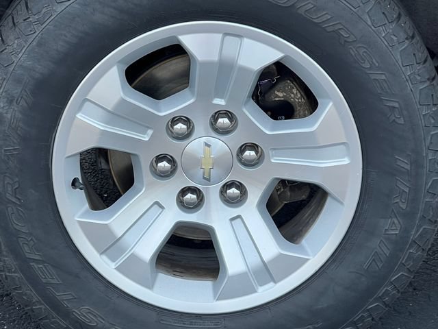 Used 2016 Chevrolet Silverado 1500 LT w/ All Star Edition AWD/4WD image 6