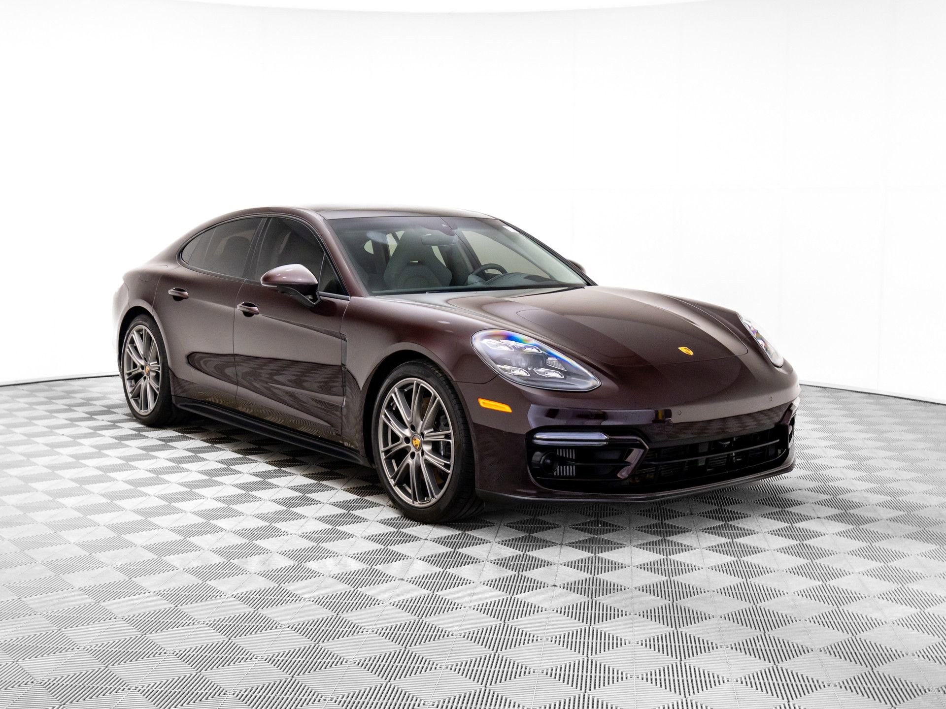 Certified 2023 Porsche Panamera GTS image 6