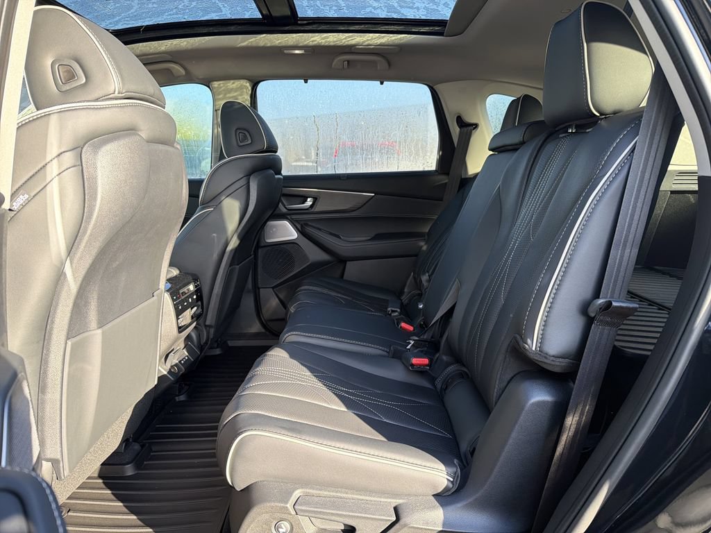 New 2026 Acura MDX SH-AWD w/ Advance Package image 13
