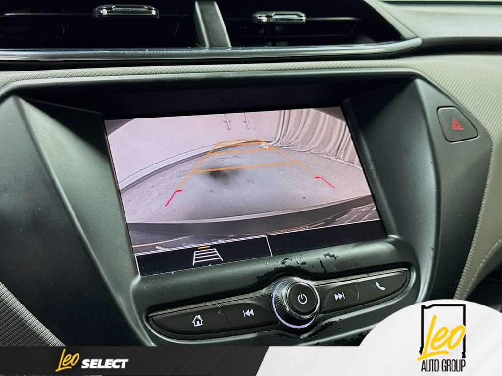 Used 2021 Chevrolet TrailBlazer LT AWD/4WD image 16