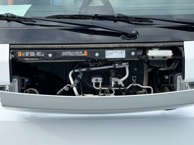 Used 2024 Chevrolet Brightdrop 600 w/ Commercial Equipment Package AWD/4WD image 17