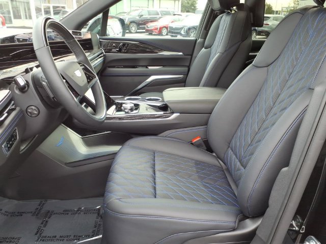 Certified 2026 Cadillac Escalade IQ Sport 1 w/ LPO, Floor Liner Package AWD/4WD image 5