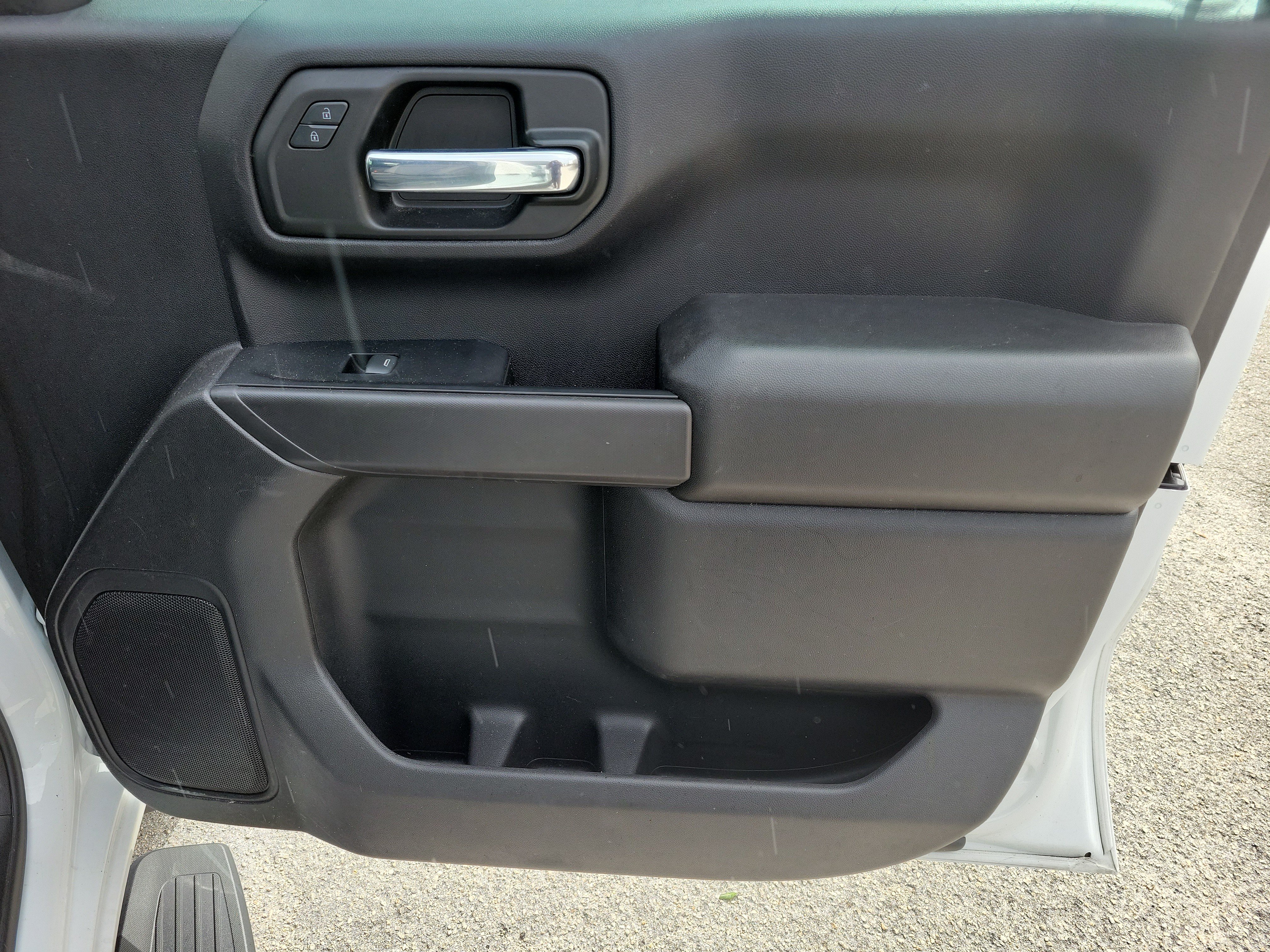 Used 2023 Chevrolet Silverado 1500 Custom RWD image 11