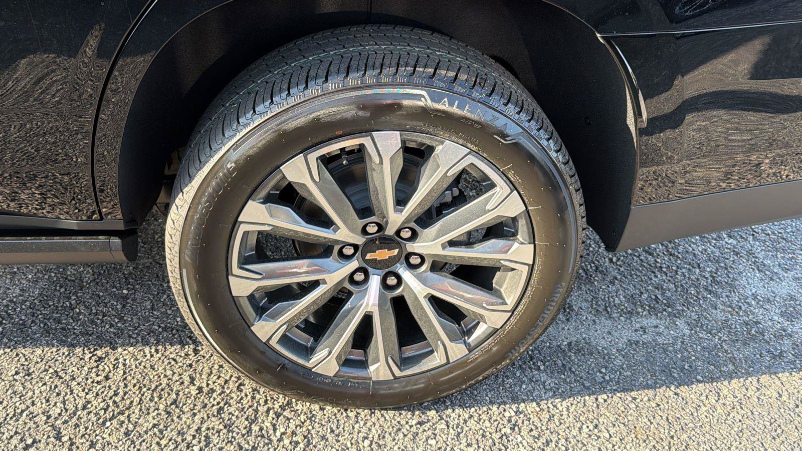 New 2026 Chevrolet Tahoe High Country AWD/4WD image 12