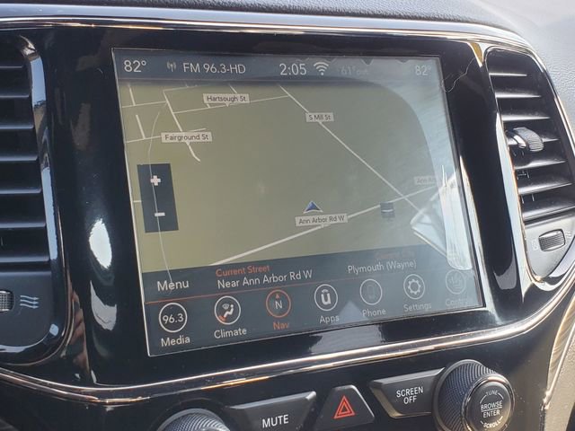 Used 2019 Jeep Grand Cherokee Limited image 23