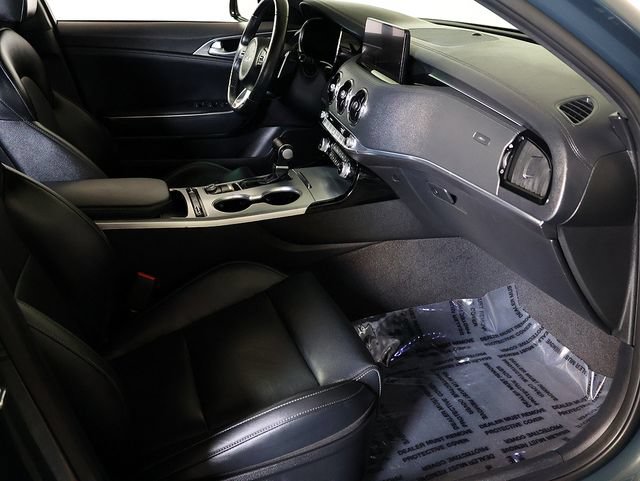 Used 2022 Kia Stinger GT1 AWD/4WD image 34