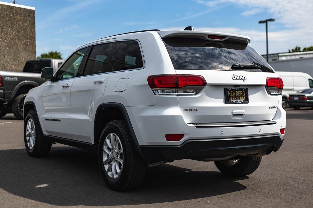 Used 2022 Jeep Grand Cherokee Laredo X image 11