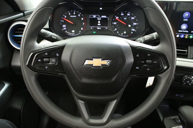 Certified 2025 Chevrolet Trax LS FWD image 13