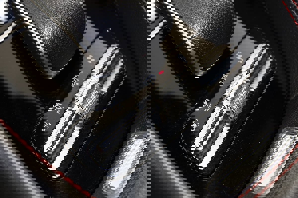 Used 2022 Mercedes-Benz GLE 53 AMG 4MATIC w/ 3rd Row Seat Package image 32