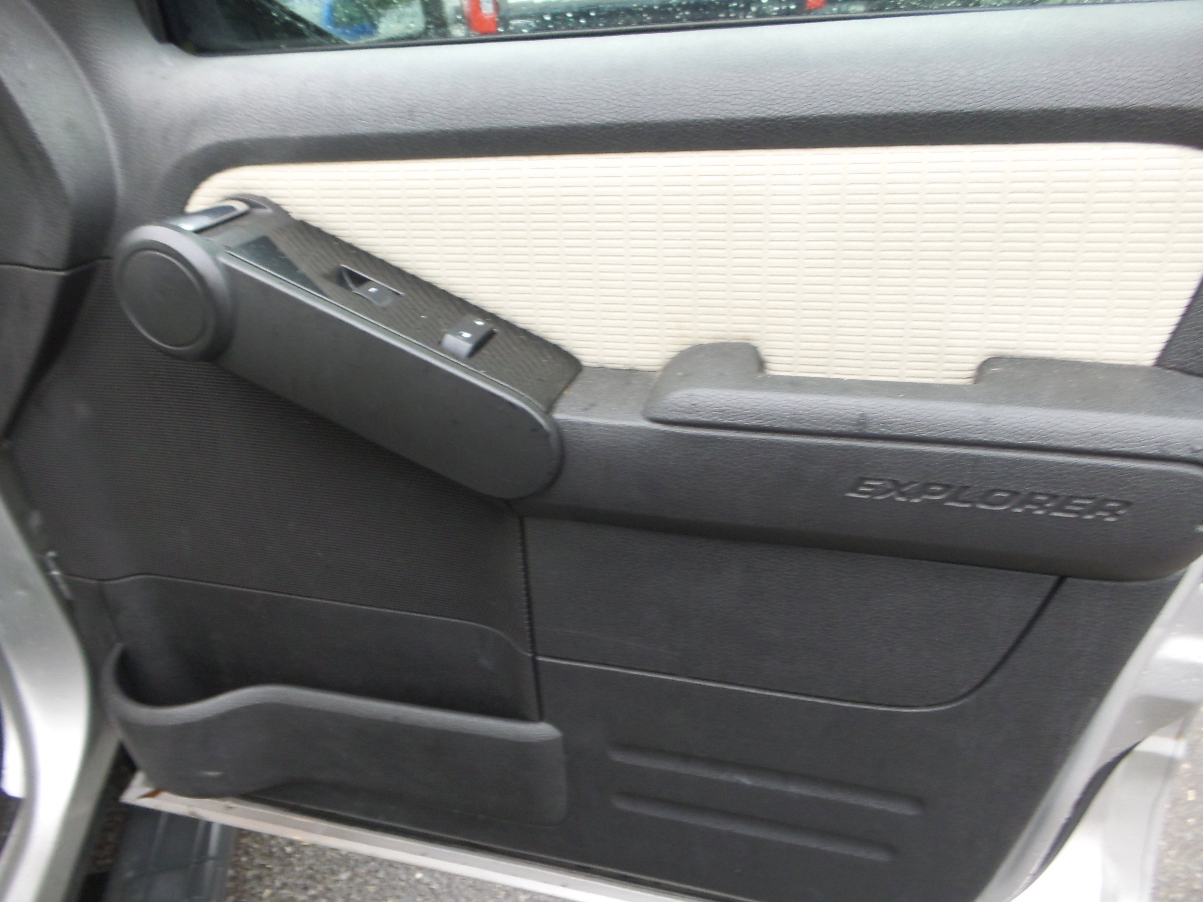 Used 2008 Ford Explorer Sport Trac XLT AWD/4WD image 21