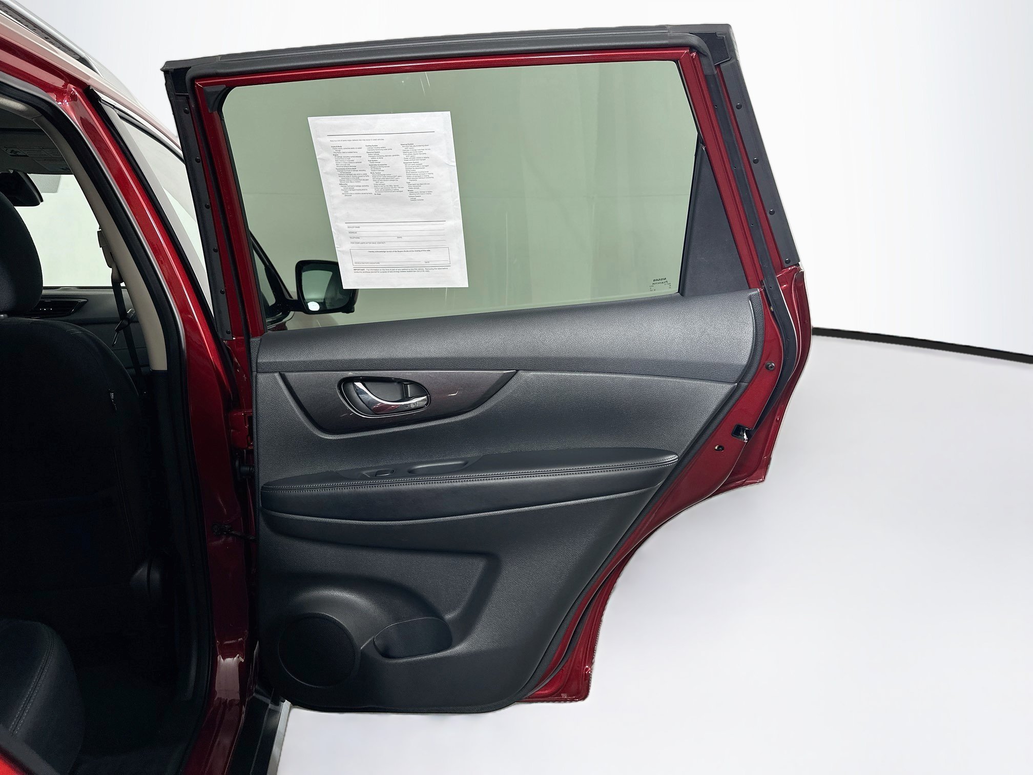 Used 2019 Nissan Rogue SV w/ Premium Package FWD image 30