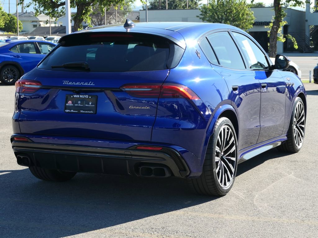 Used 2024 Maserati Grecale Trofeo image 4