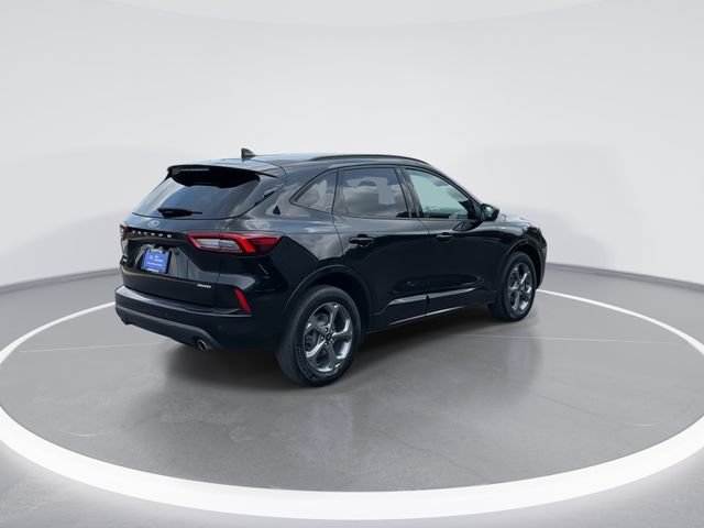 Certified 2023 Ford Escape ST-Line w/ Tech Pack #1 AWD/4WD image 7