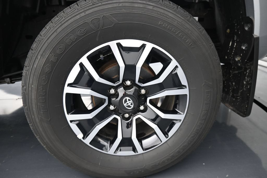 Used 2023 Toyota Tacoma TRD Sport AWD/4WD image 15