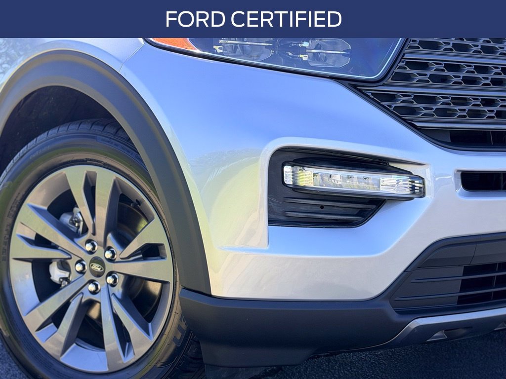Certified 2023 Ford Explorer XLT w/ Equipment Group 202A RWD image 3