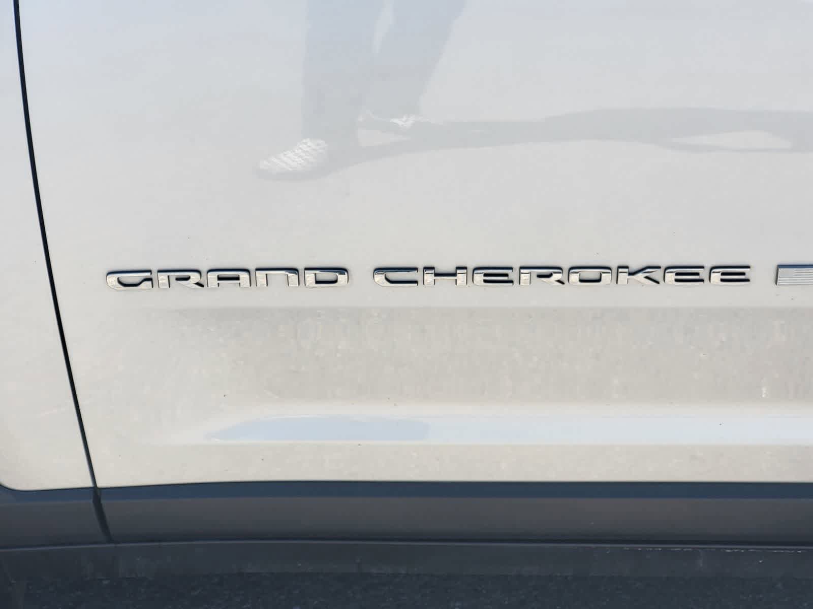 Used 2021 Jeep Grand Cherokee L Limited w/ MOPAR Finishing Package image 11