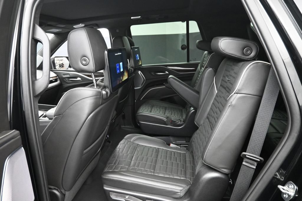 Used 2023 Cadillac Escalade Sport Platinum AWD/4WD image 14