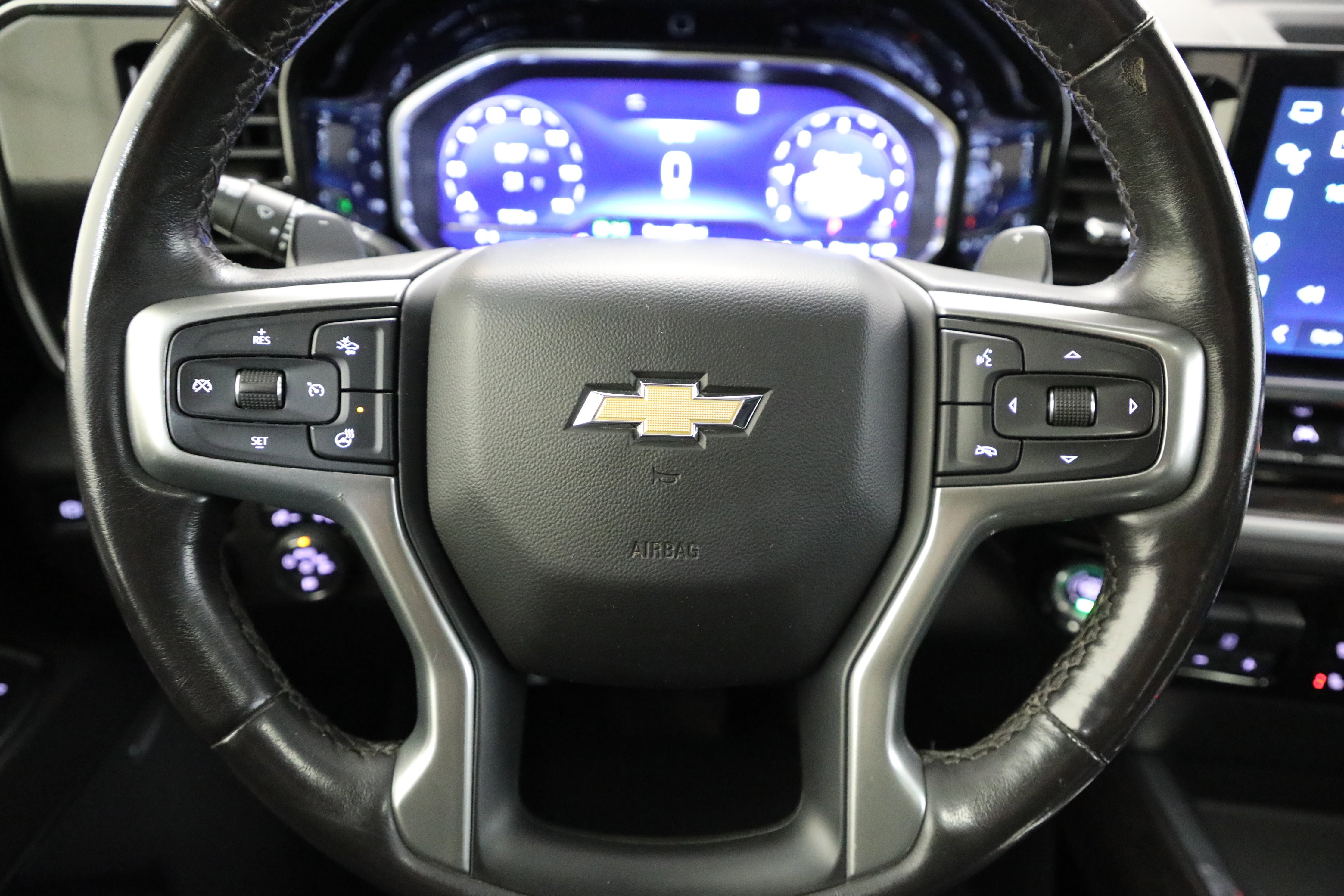 Used 2022 Chevrolet Silverado 1500 LTZ w/ LTZ Premium Package image 3