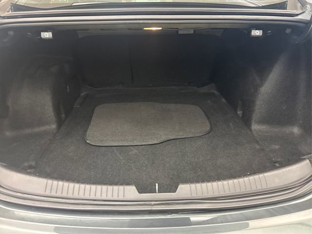 Used 2017 Chevrolet Malibu LT image 13