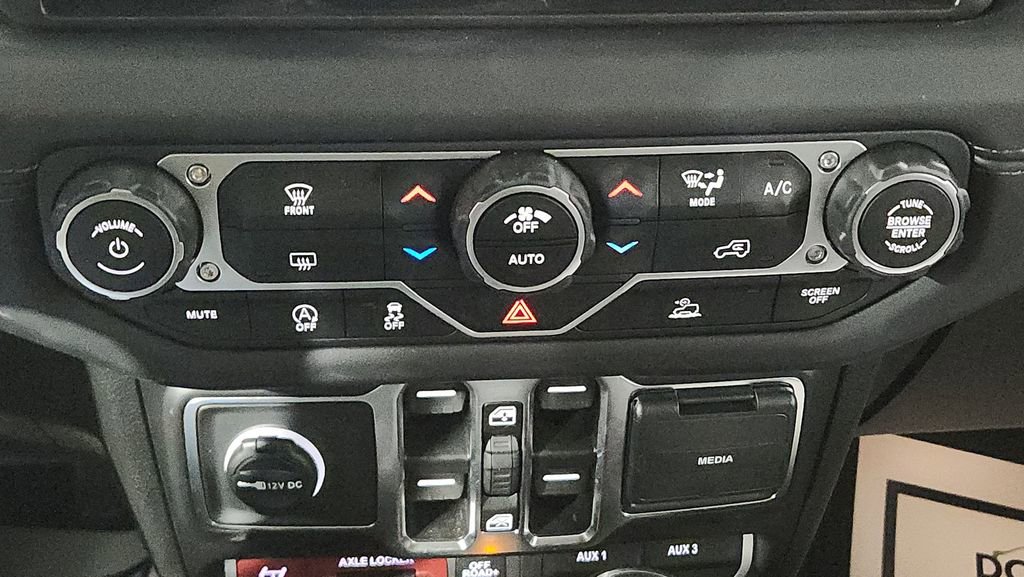 Used 2025 Jeep Gladiator Mojave image 22