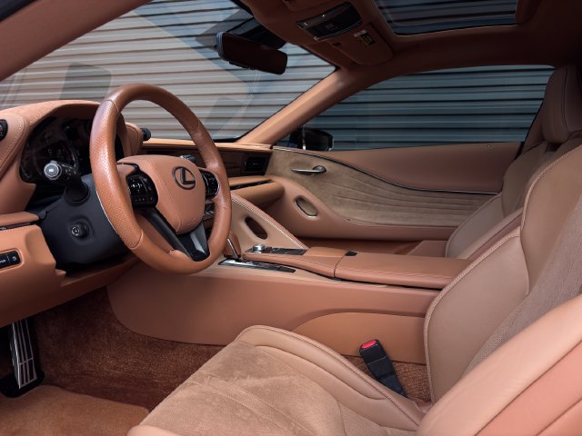 Used 2023 Lexus LC 500 Coupe w/ Sport Package RWD image 4