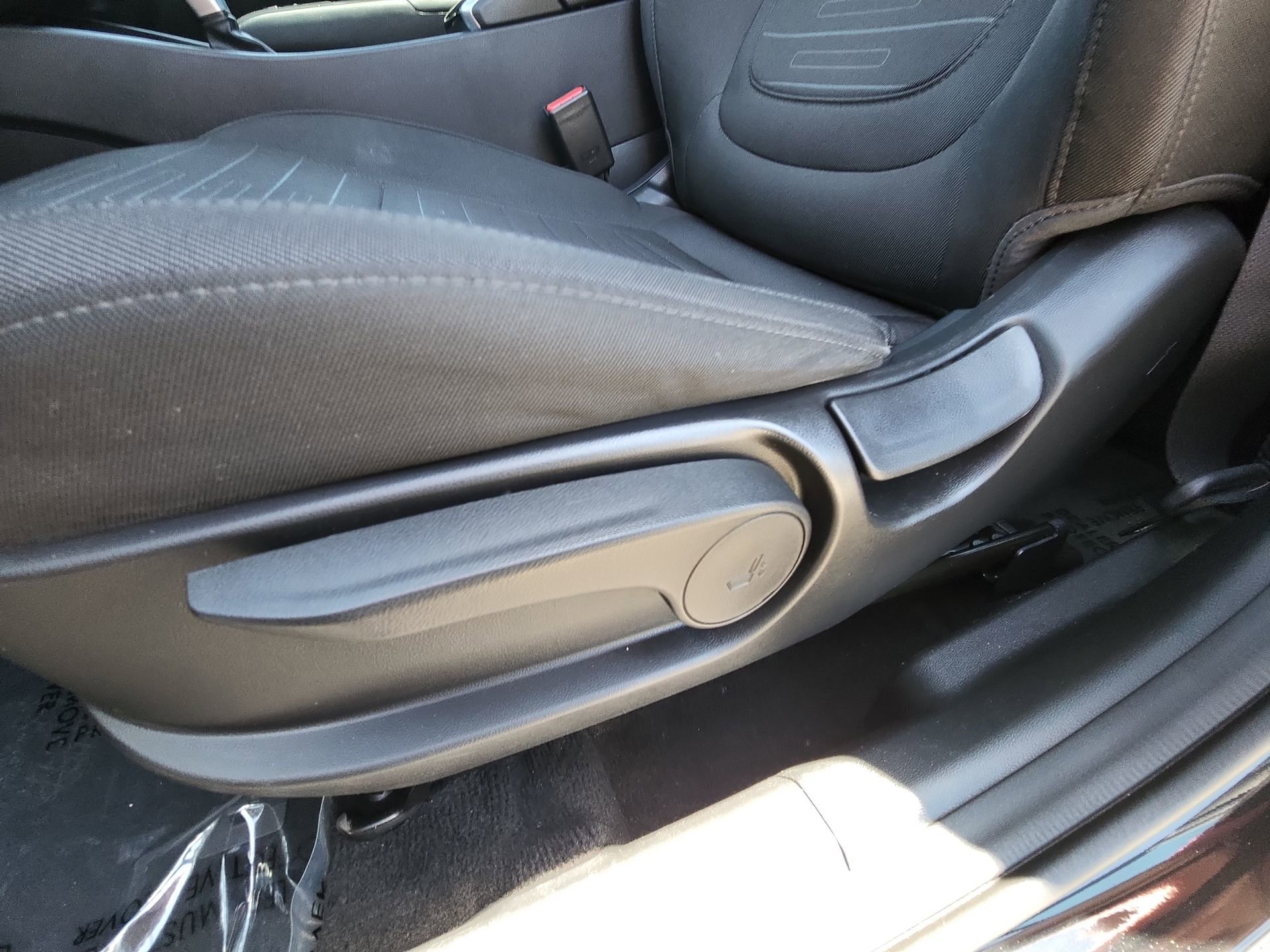 Used 2023 Hyundai Santa Cruz SE AWD/4WD image 14