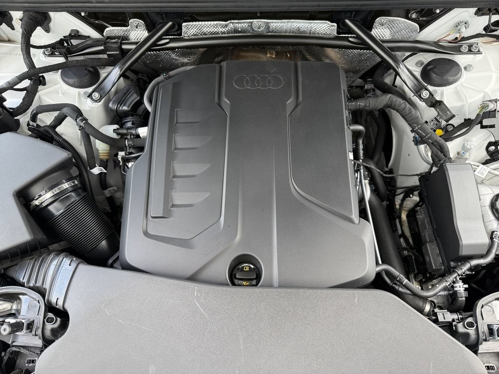 Used 2025 Audi Q5 Premium w/ Convenience Package AWD/4WD image 35