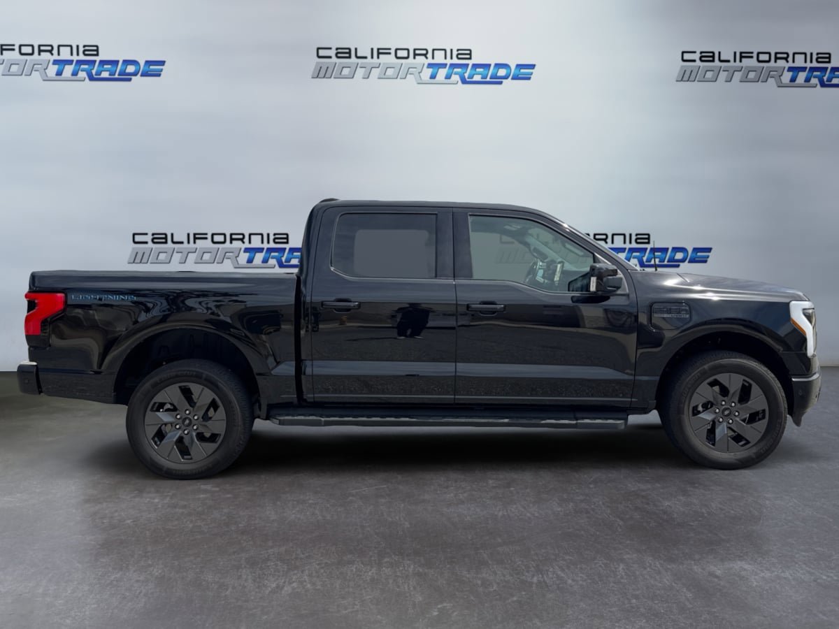 Used 2022 Ford F150 Lightning Lariat AWD/4WD image 4