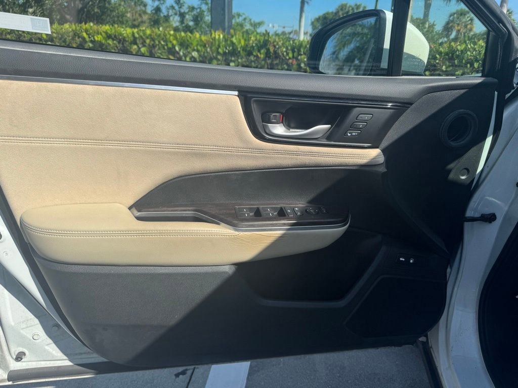 Used 2018 Honda Clarity Touring image 9