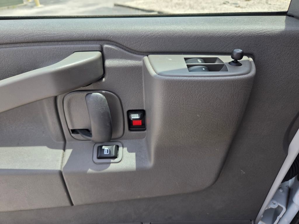 Certified 2025 Chevrolet Express 2500 w/ Driver Convenience Package RWD image 19