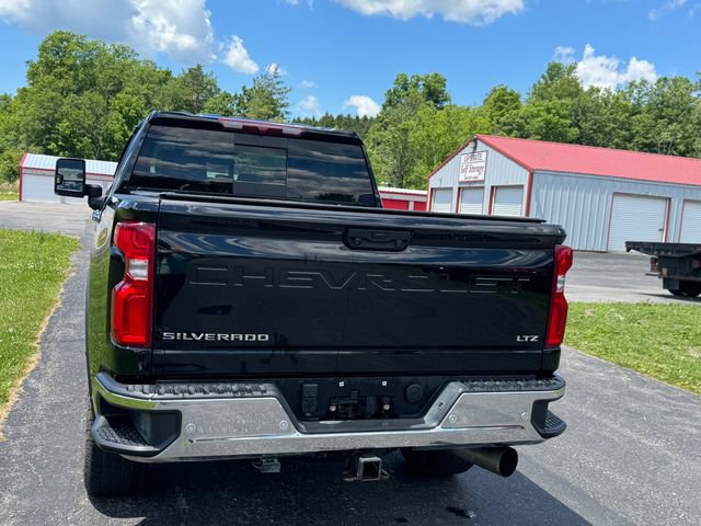 Used 2024 Chevrolet Silverado 2500 LTZ w/ LTZ Plus Package AWD/4WD image 5