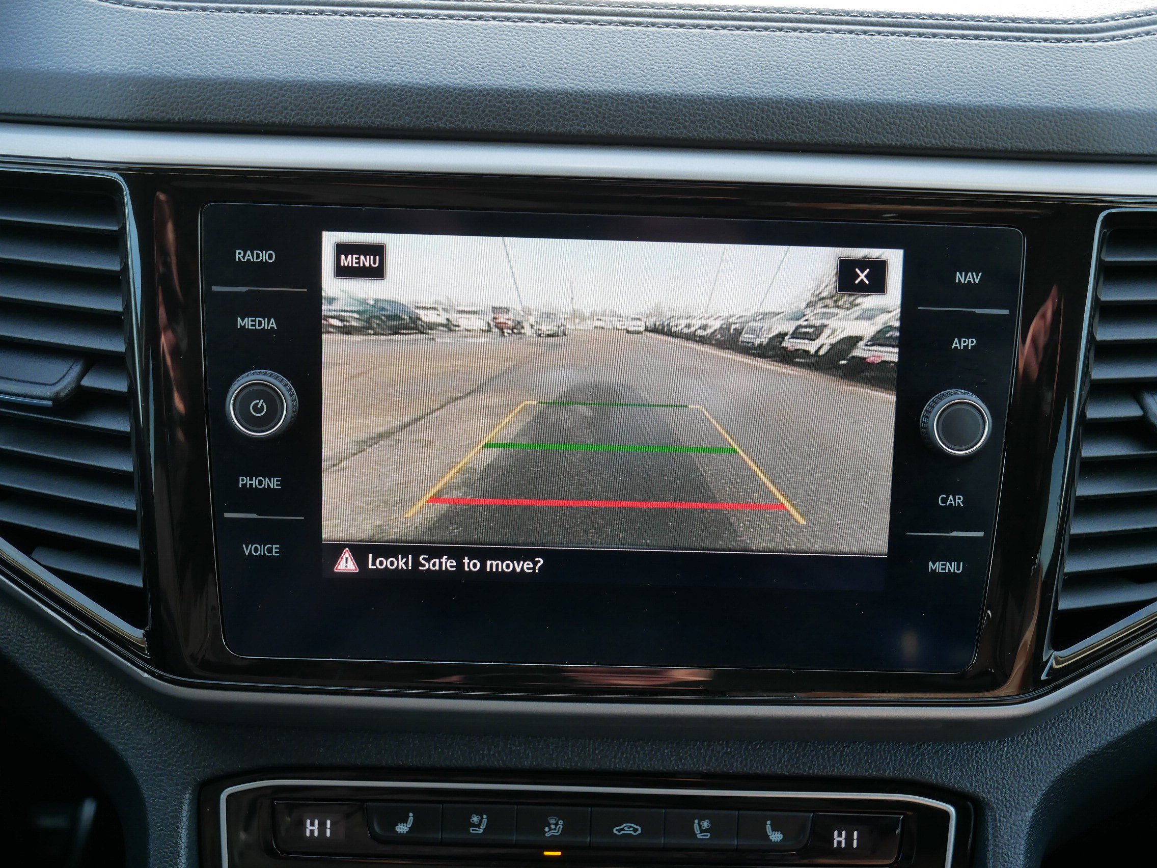 Used 2021 Volkswagen Atlas SEL Premium image 27