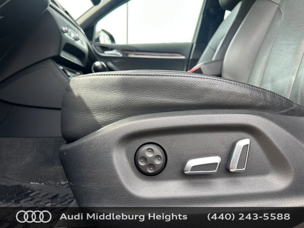 Used 2016 Audi Q3 2.0T Premium Plus w/ Technology Package AWD/4WD image 27