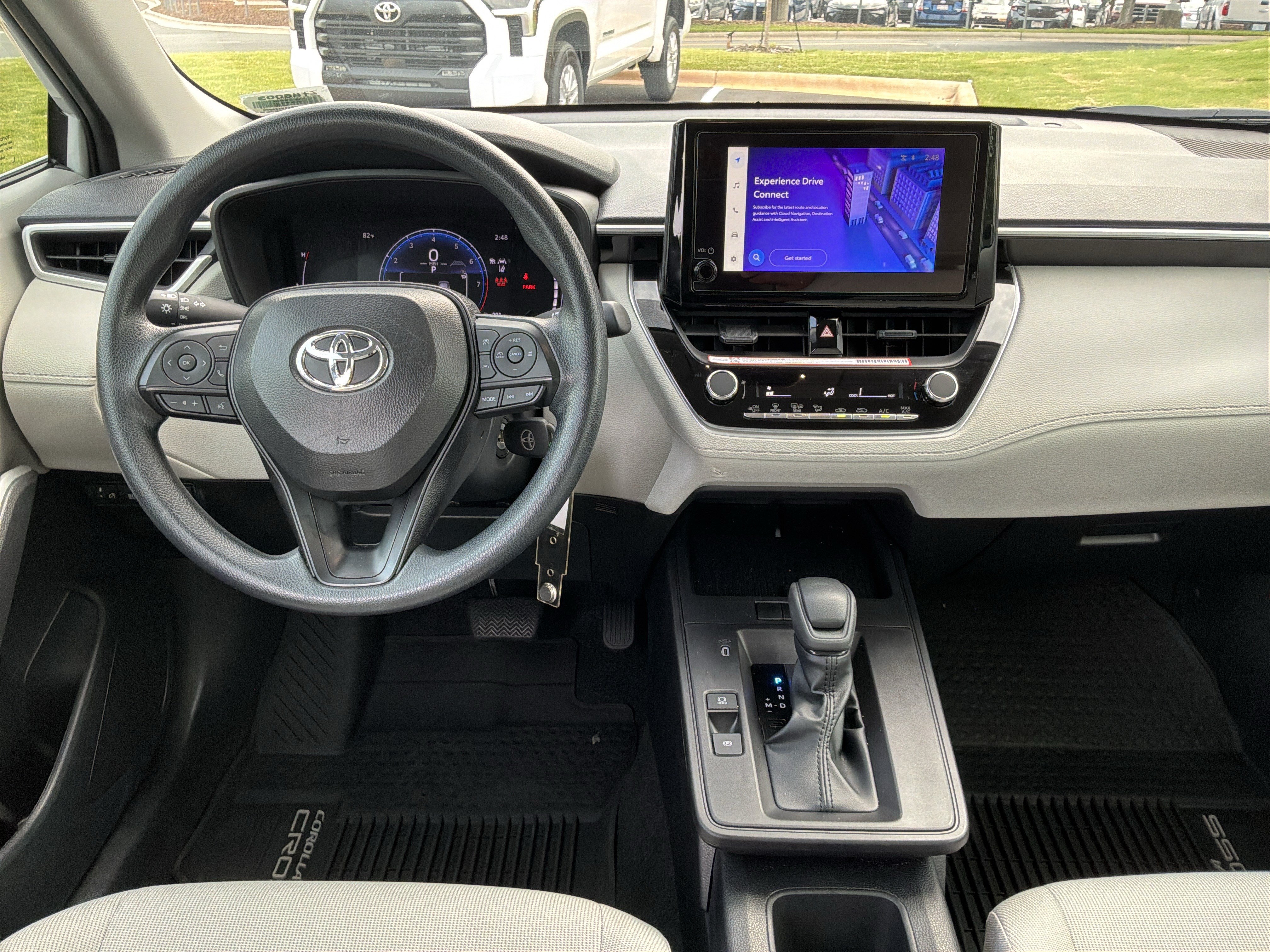 Used 2026 Toyota Corolla Cross L FWD image 28