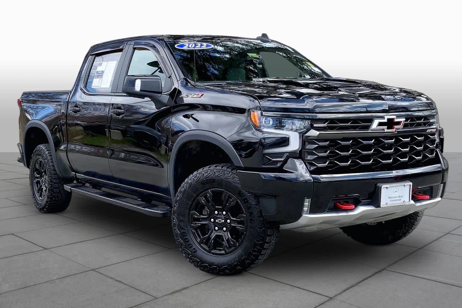 Used 2022 Chevrolet Silverado 1500 ZR2 w/ Technology Package AWD/4WD image 3