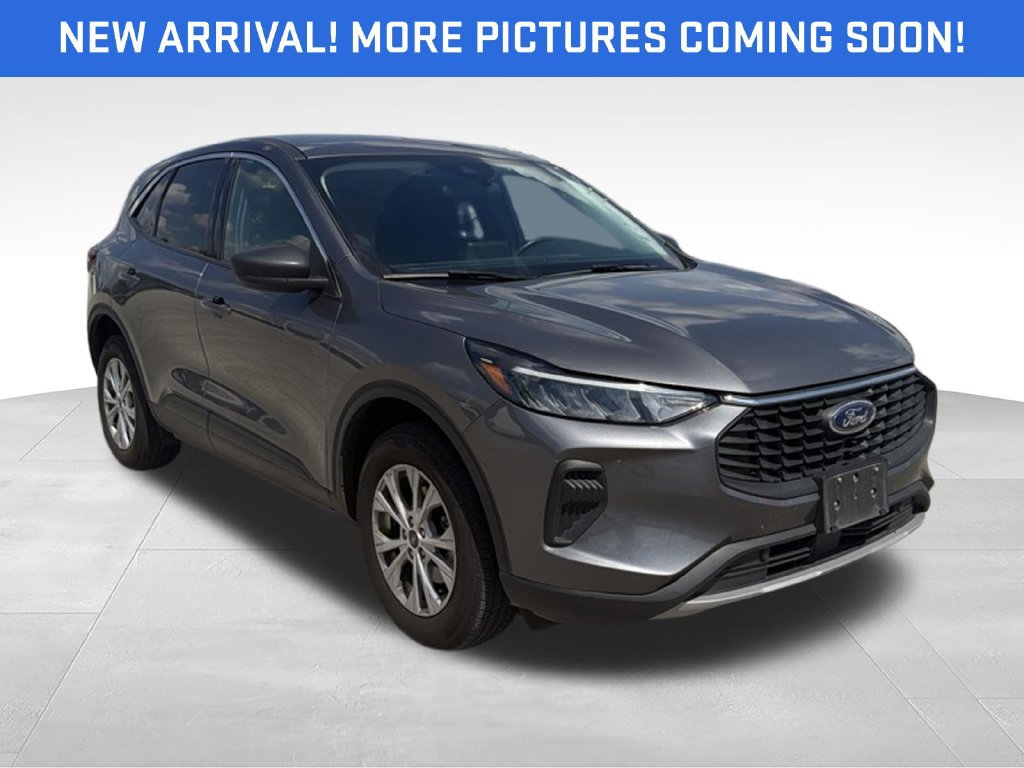 Used 2024 Ford Escape Active AWD/4WD image 1