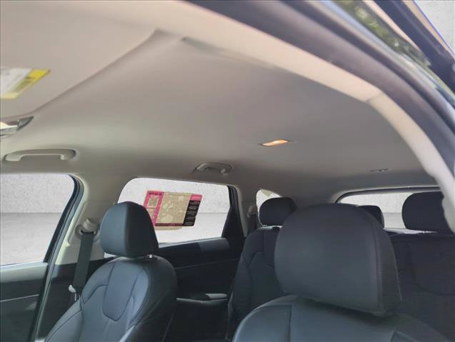 Used 2024 Kia Sorento EX AWD/4WD image 15